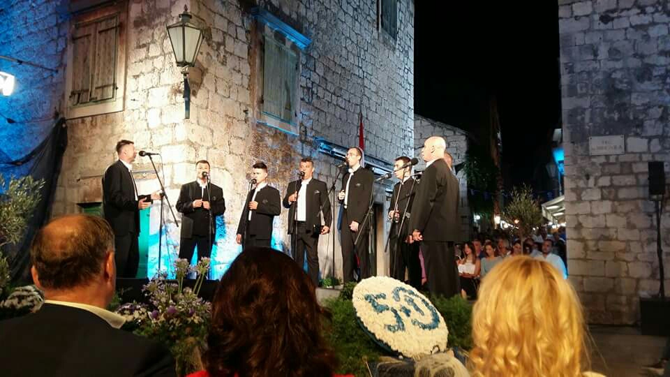 NOVLJANSKA MUŠKA KLAPA VINČACE POBJEDNIK JUBILARNOG 50. FESTIVALA DALMATINSKIH KLAPA OMIŠ 2016.